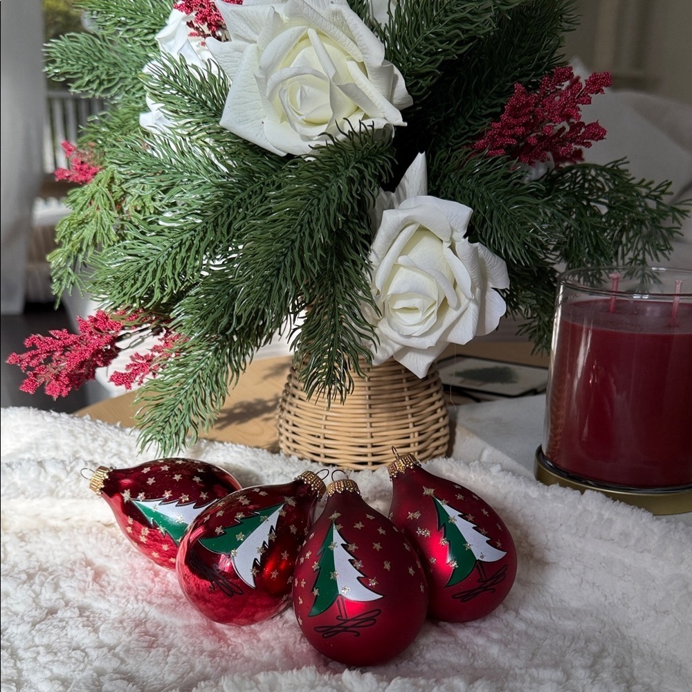 Set of Four (4) Vintage Red Christmas Ornaments with Tree Design and Gold Stars - Picture 2 of 4